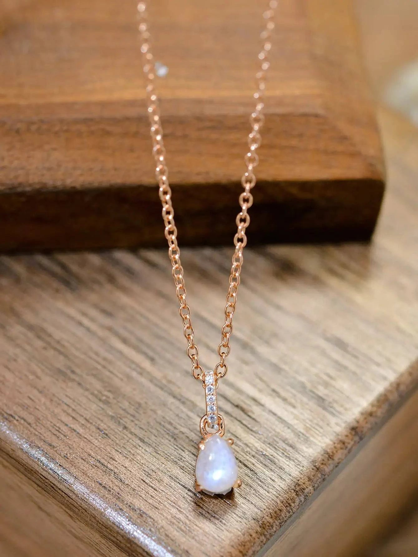 Moonstone Teardrop Pendant Necklace - Rafaga1