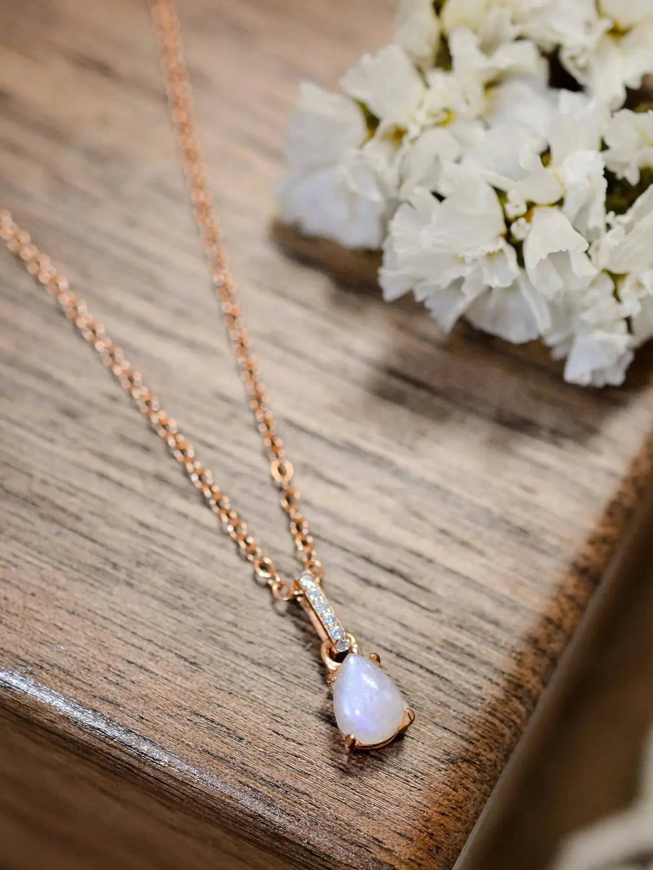 Moonstone Teardrop Pendant Necklace - Rafaga1